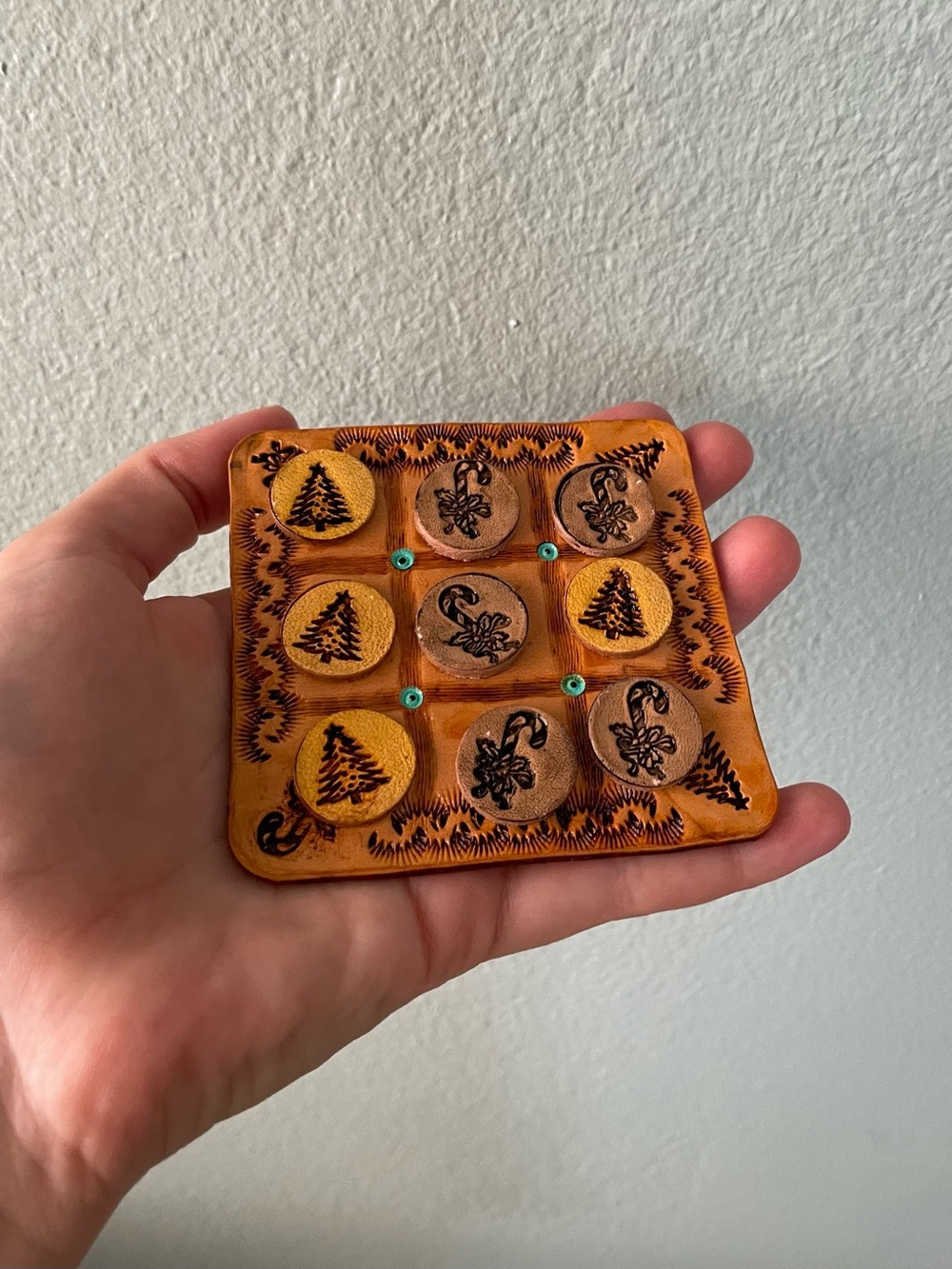 ♦️ Handmade | Christmas Holiday Leather Tic-Tac-Toe Board and Tokens